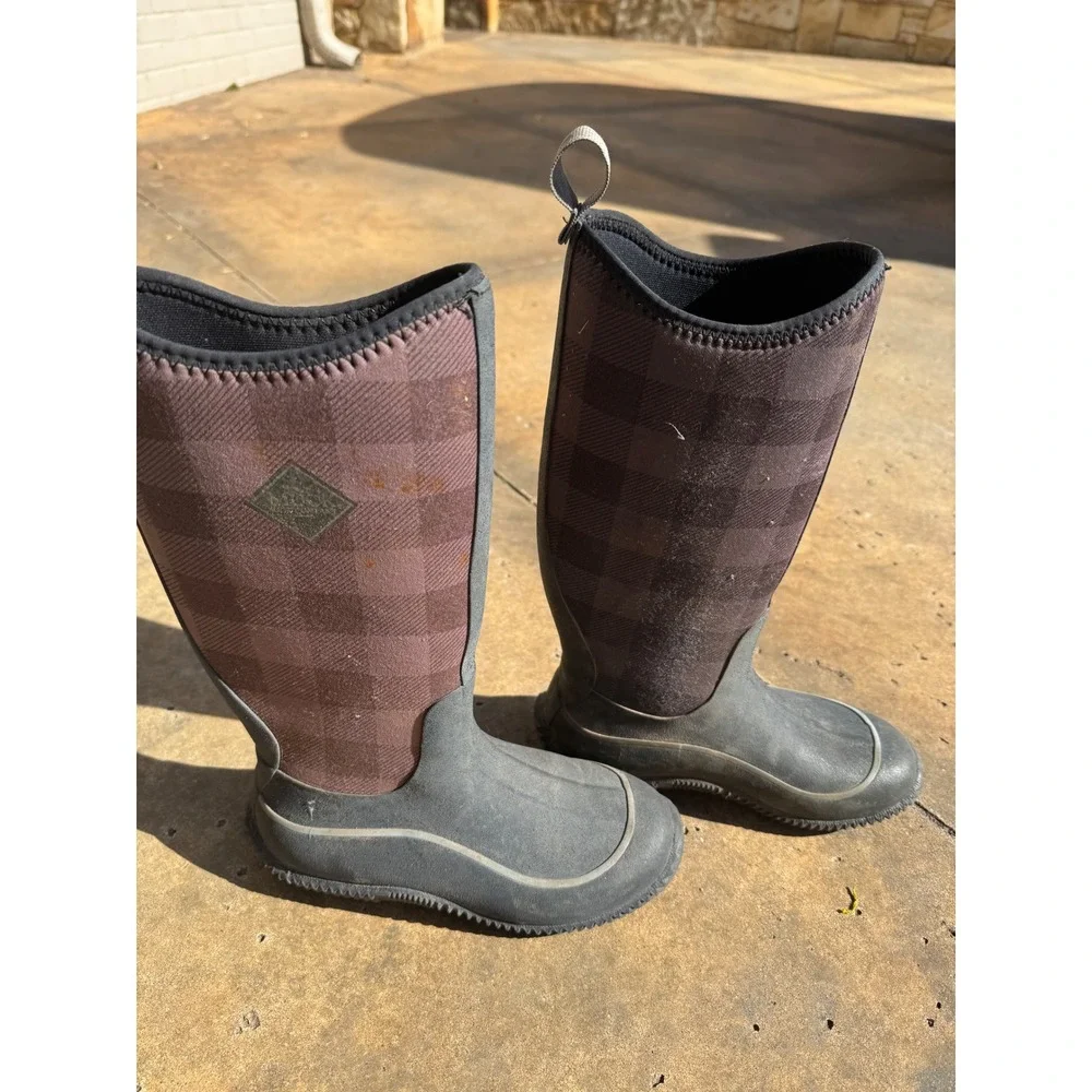 Muck Boot Company Womens Hale Rain Boots Plum Buffalo Plaid Waterproof Size 6